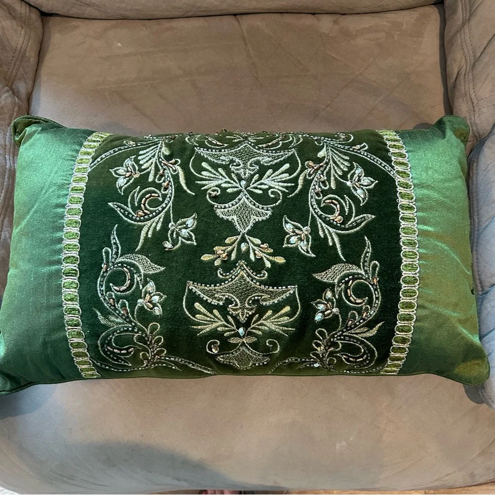 Pier 1 Green Velvet and Satin Like Sequin and Beaded Pillow Set